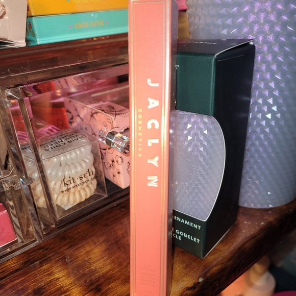 Jacyln Cosmetics Rouge Romance Lipstick - Picture 5 of 5